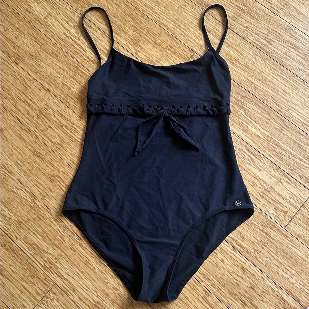 Nina Ricci Elegant Black Fabric